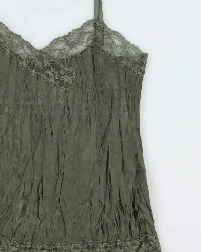 Vintage Y2k 2000s Ricki's Crinkle Satin Cami Top - M