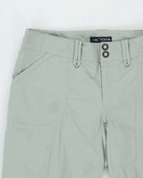 Vintage Y2K 00s Arc'teryx Women's Sage Green Low-Rise Bootcut Hiking Trousers - W30 L30