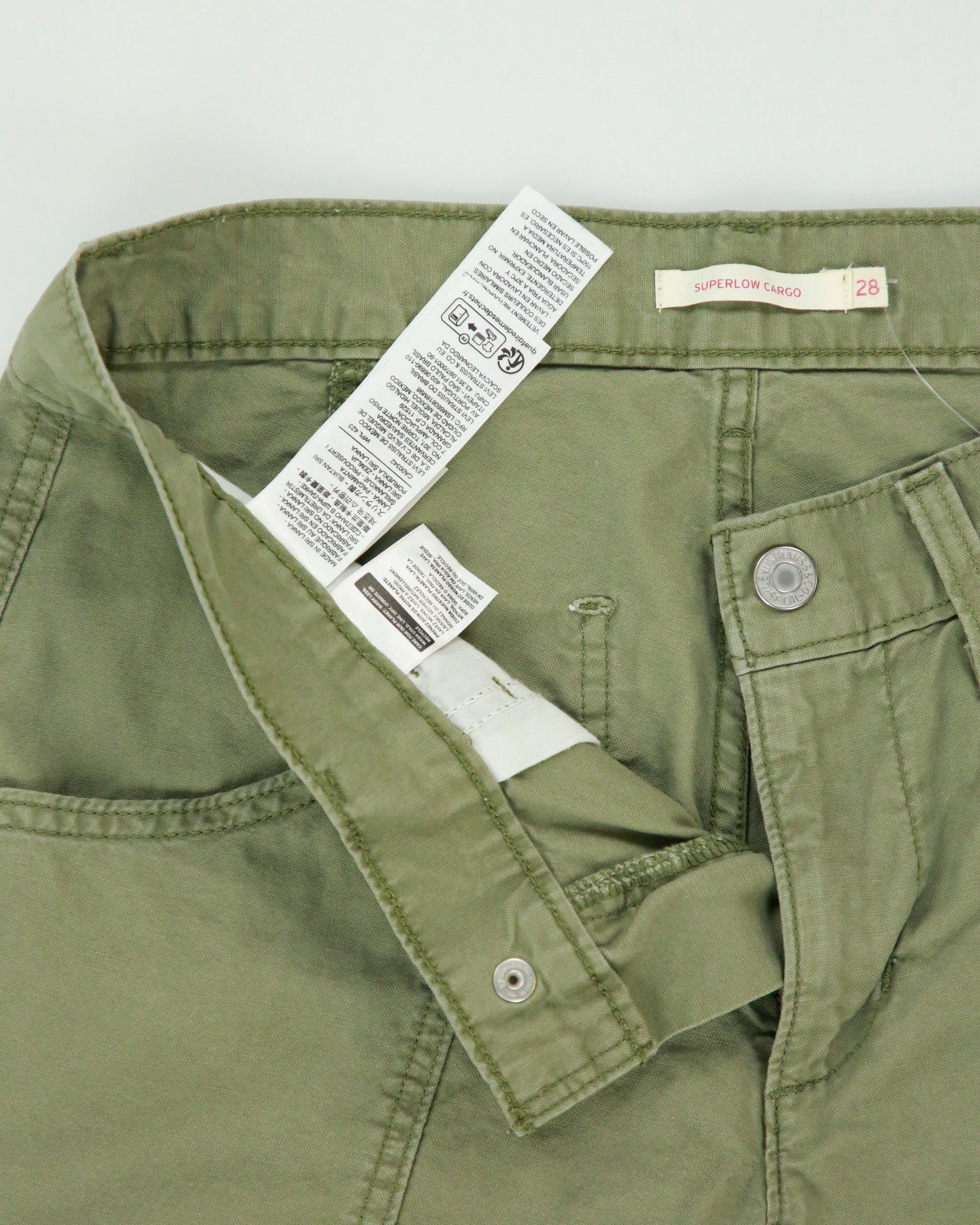 Vintage Y2K 00s Levi's 'Super Low Cargo' Multi Pocket Trousers - W31 L30