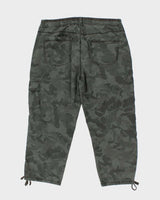 Y2k 00s DKNY Camouflage Capris - W32