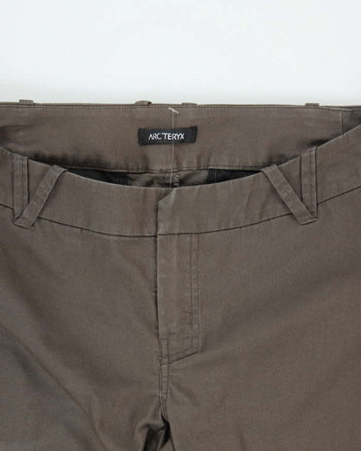 Vintage Women's Arc'teryx Lightweight Capris - W32 L22
