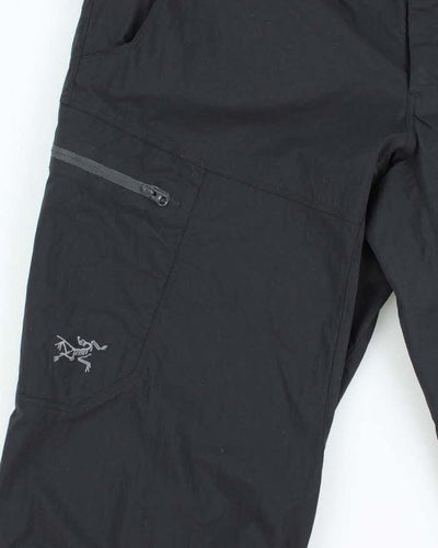 Vintage Arc'teryx Waterproof Capri Trousers - W32