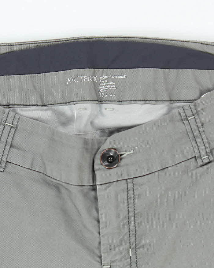Vintage Women's Arc'teryx Multi Pocket Utility Trousers - W28 L30