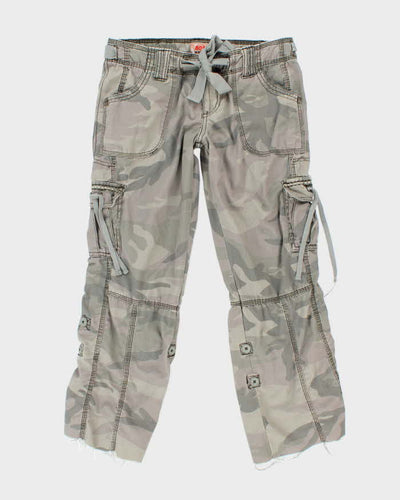 Vintage Y2k 00s No Boundaries Camouflage Cropped Trousers - W30 L26