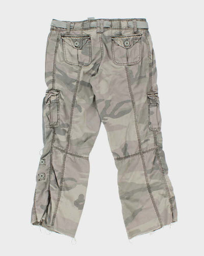 Vintage Y2k 00s No Boundaries Camouflage Cropped Trousers - W30 L26