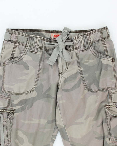 Vintage Y2k 00s No Boundaries Camouflage Cropped Trousers - W30 L26