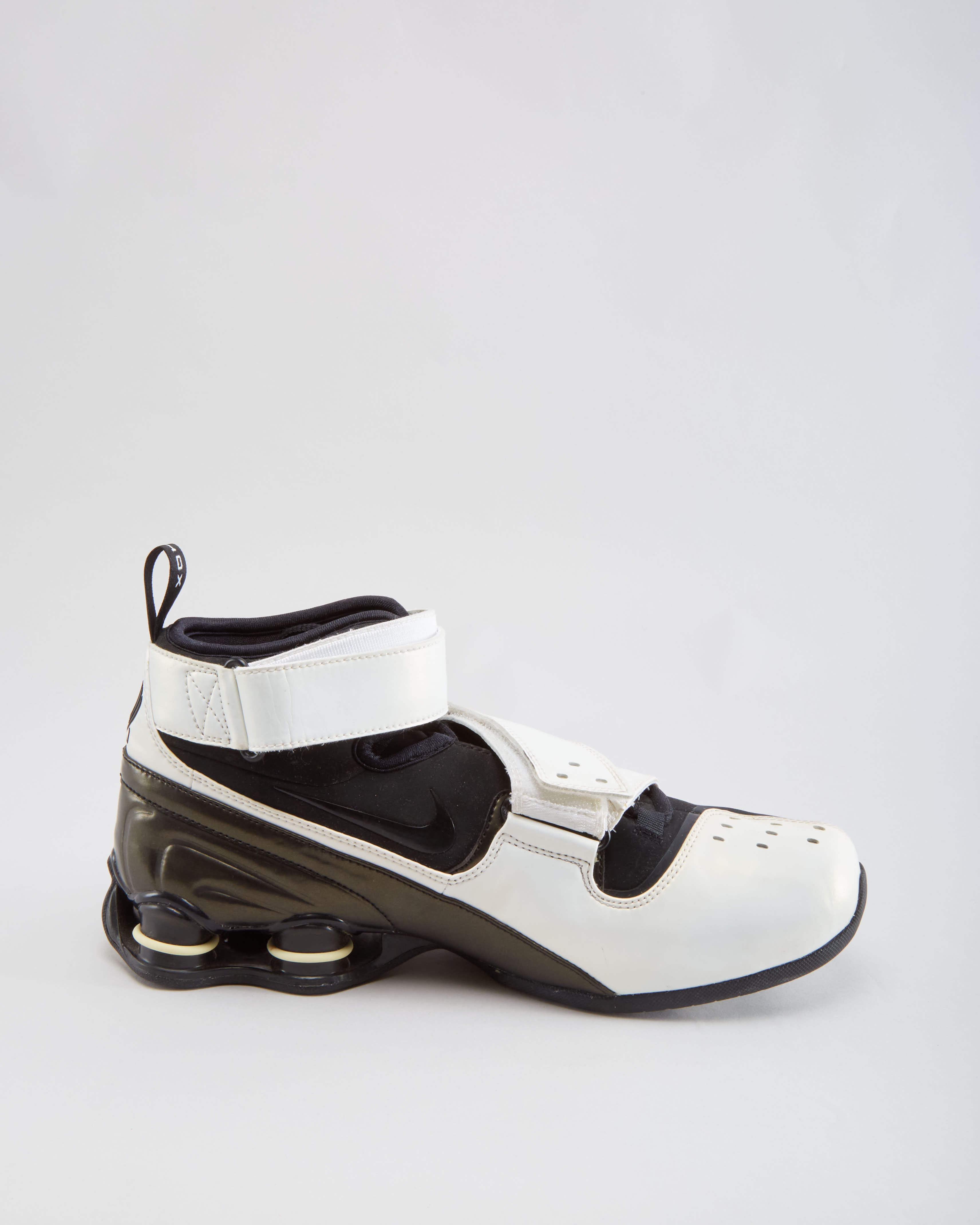 Nike Shox Flight Basketball Shoes - UK 8.5