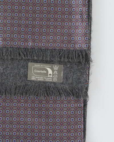 Grey patterned dinner scarf