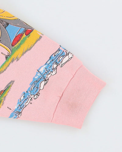 80s Hunting Racoon Pink All Over Print Graphic Sweatshirt - L