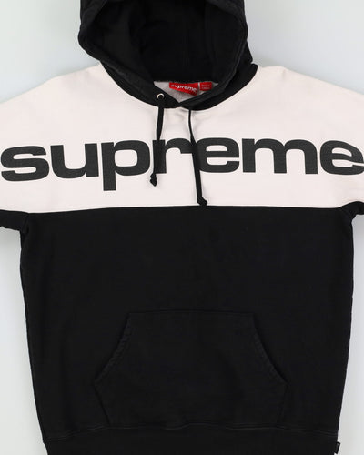 Supreme White Black Graphic Spellout Hoodie - M