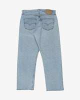 Levis 501 light wash blue cropped jeans - w34l29