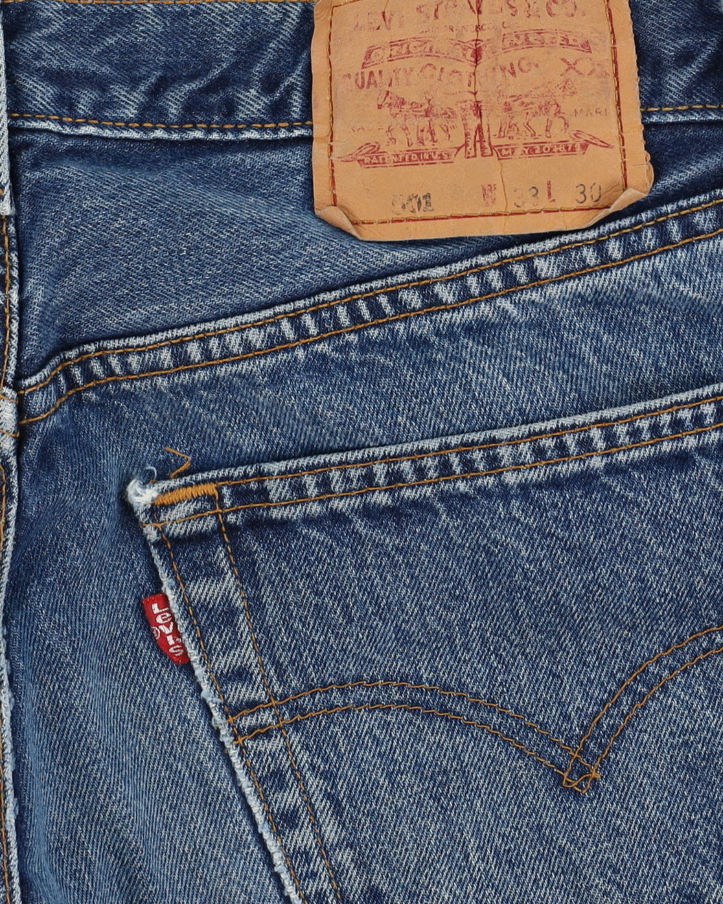 Vintage 90s Levi's 501 Blue Jeans - W32 L29