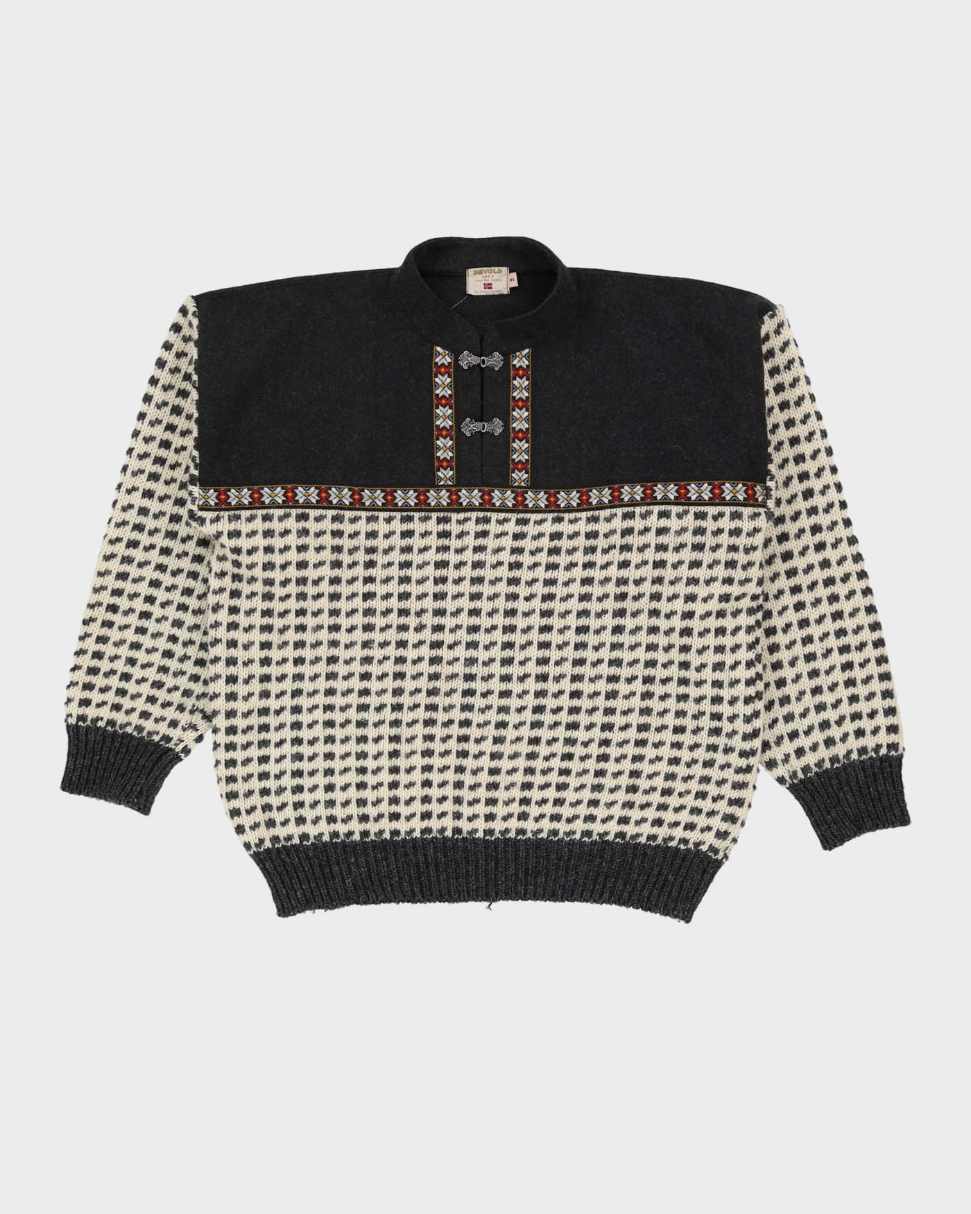 Vintage 80s Dark Grey / Cream Norwegian Heavy Quarter-Button Knit - XL