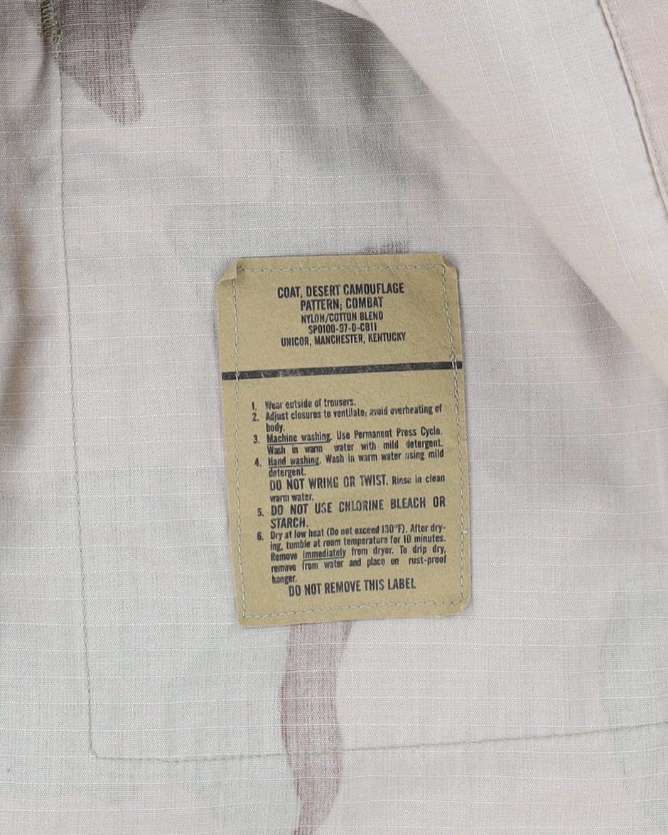 1990s Vintage US Army 3-Colour Desert DCU Combat Coat - Large