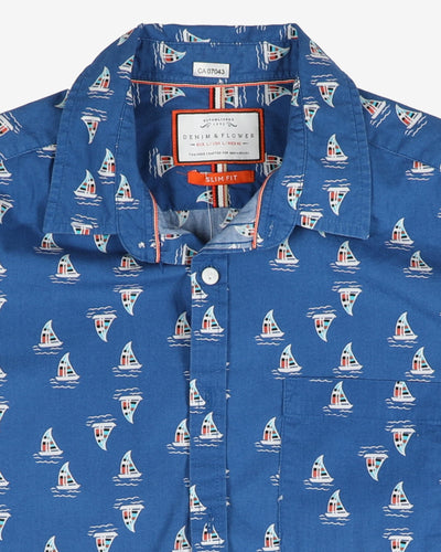 Blue sailboat patterned shirt - S
