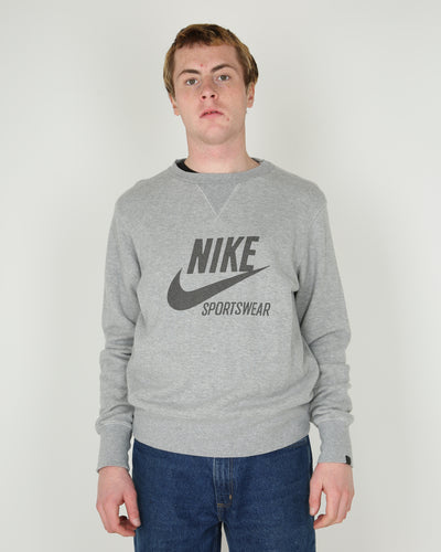 Vintage Nike Sportswear graphic sweatshirt - M