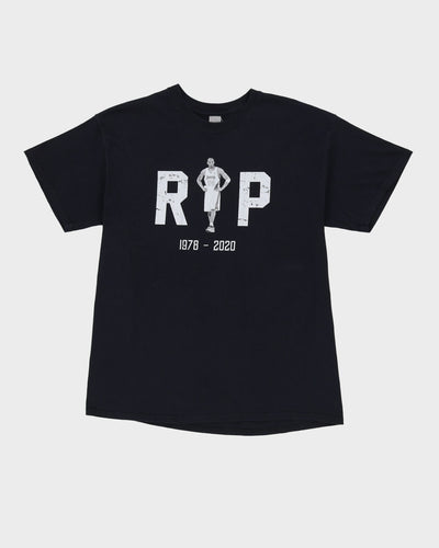 Kobe Bryant In Memory Of Black Graphic T-Shirt - L
