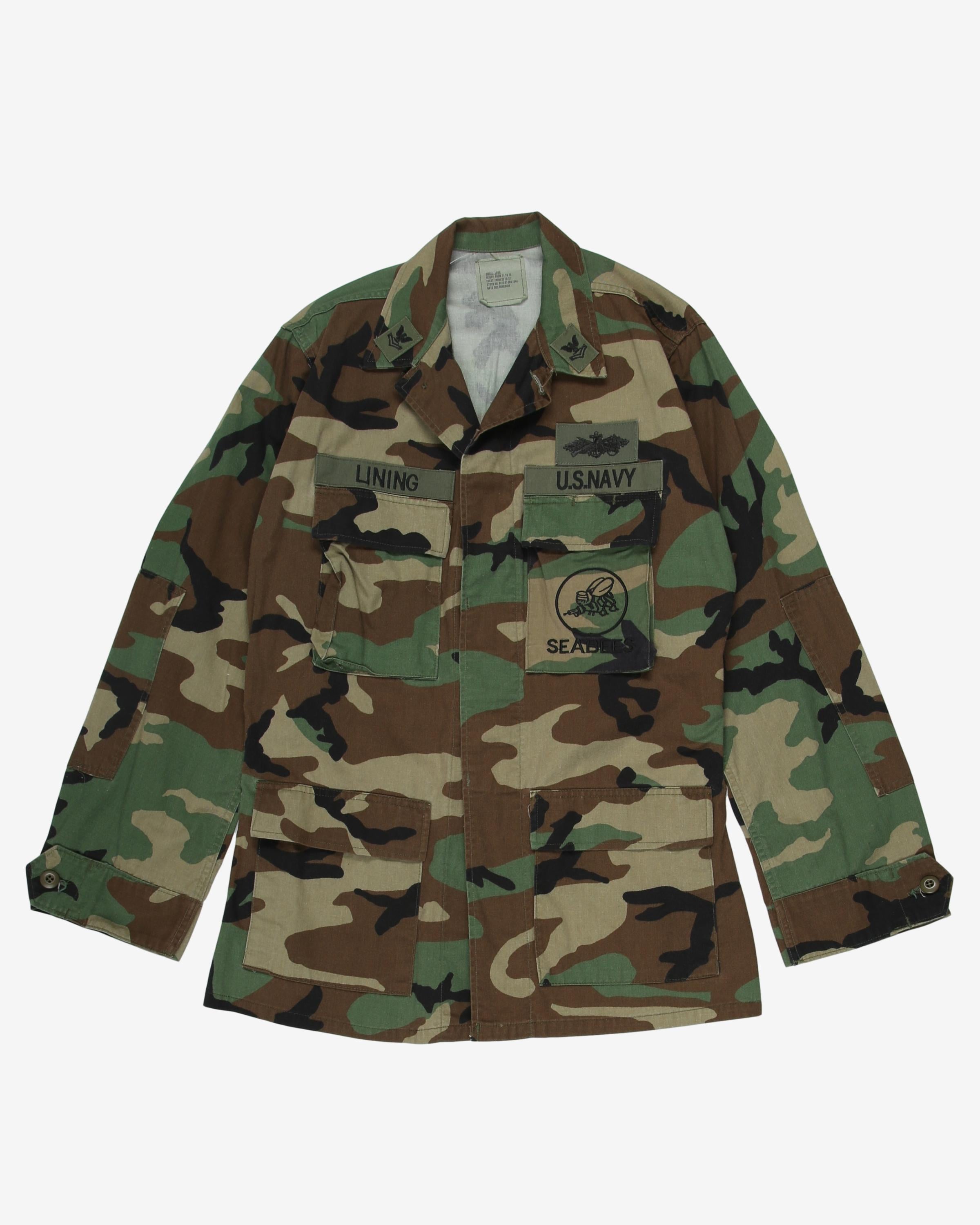 1999 Vintage US Navy Seabees Patched M81 Woodland Camouflage BDU Coat - Small Long