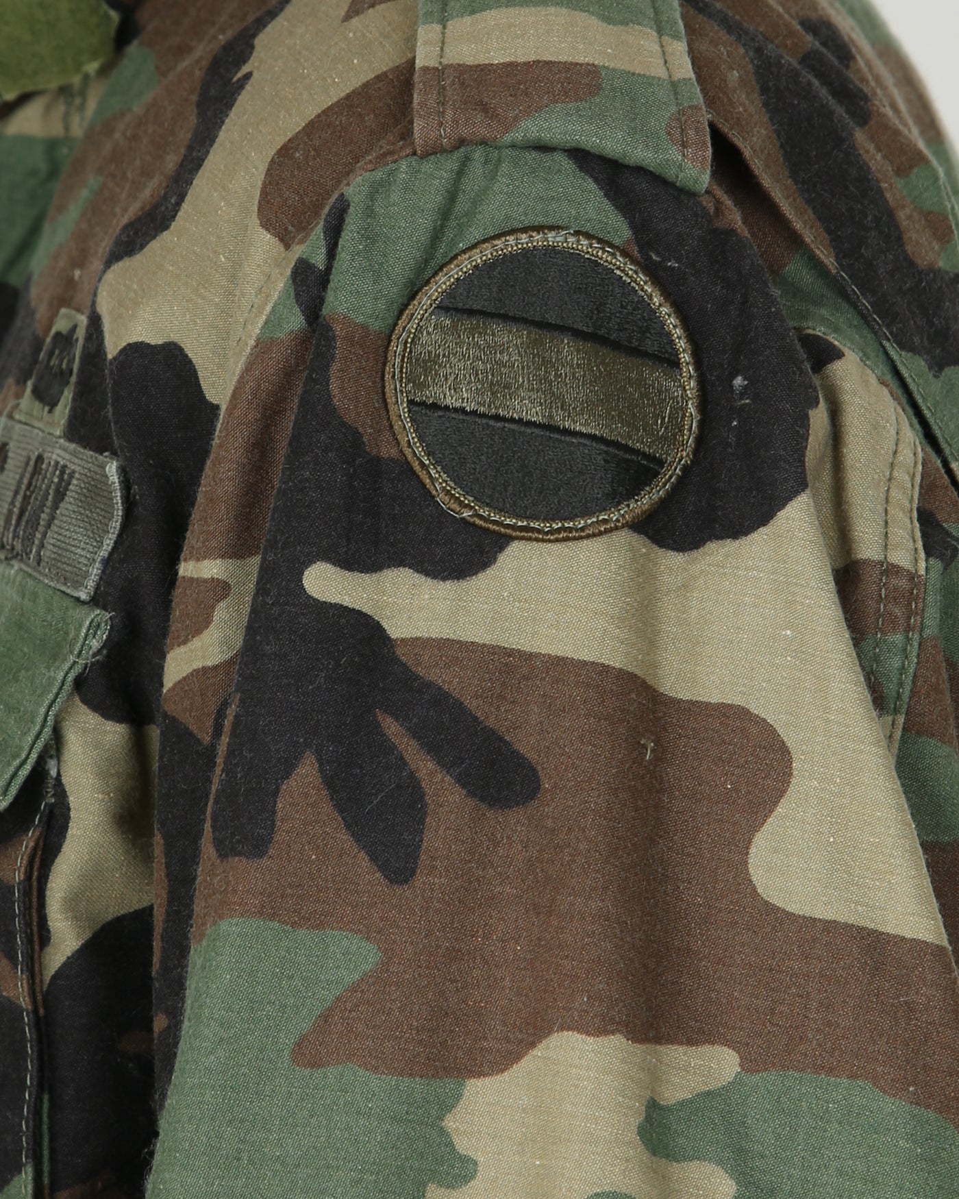 1991 Vintage US Army M-81 Woodland Camouflage M65 Field Jacket - Small / Regular
