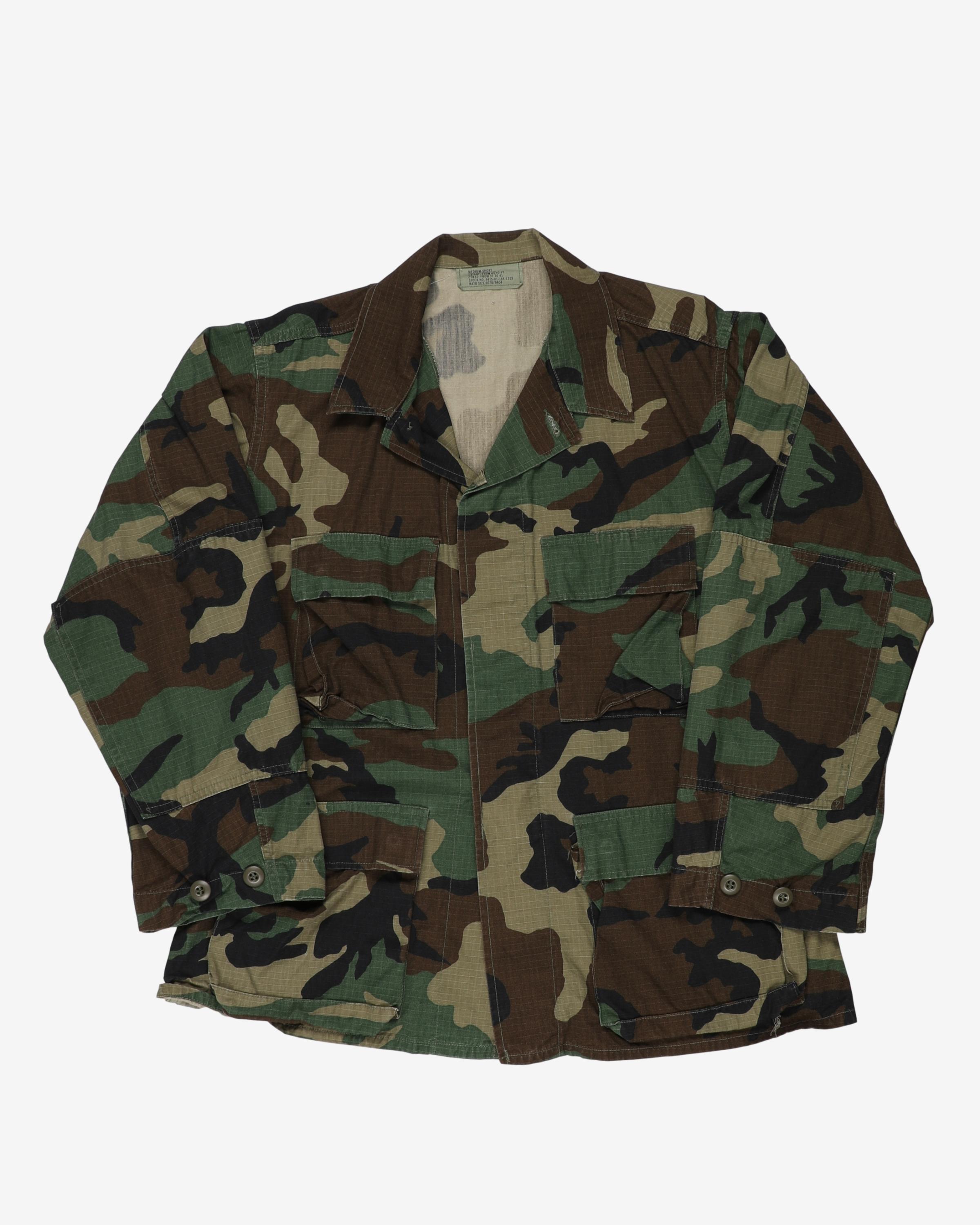 1990s Vintage US Military Unpatched M81 Woodland Camo BDU Coat - medium / regular