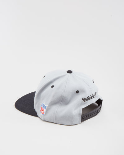 Las Vegas / Oakland Raiders NFL Mitchell & Ness Grey / Black Snapback Cap