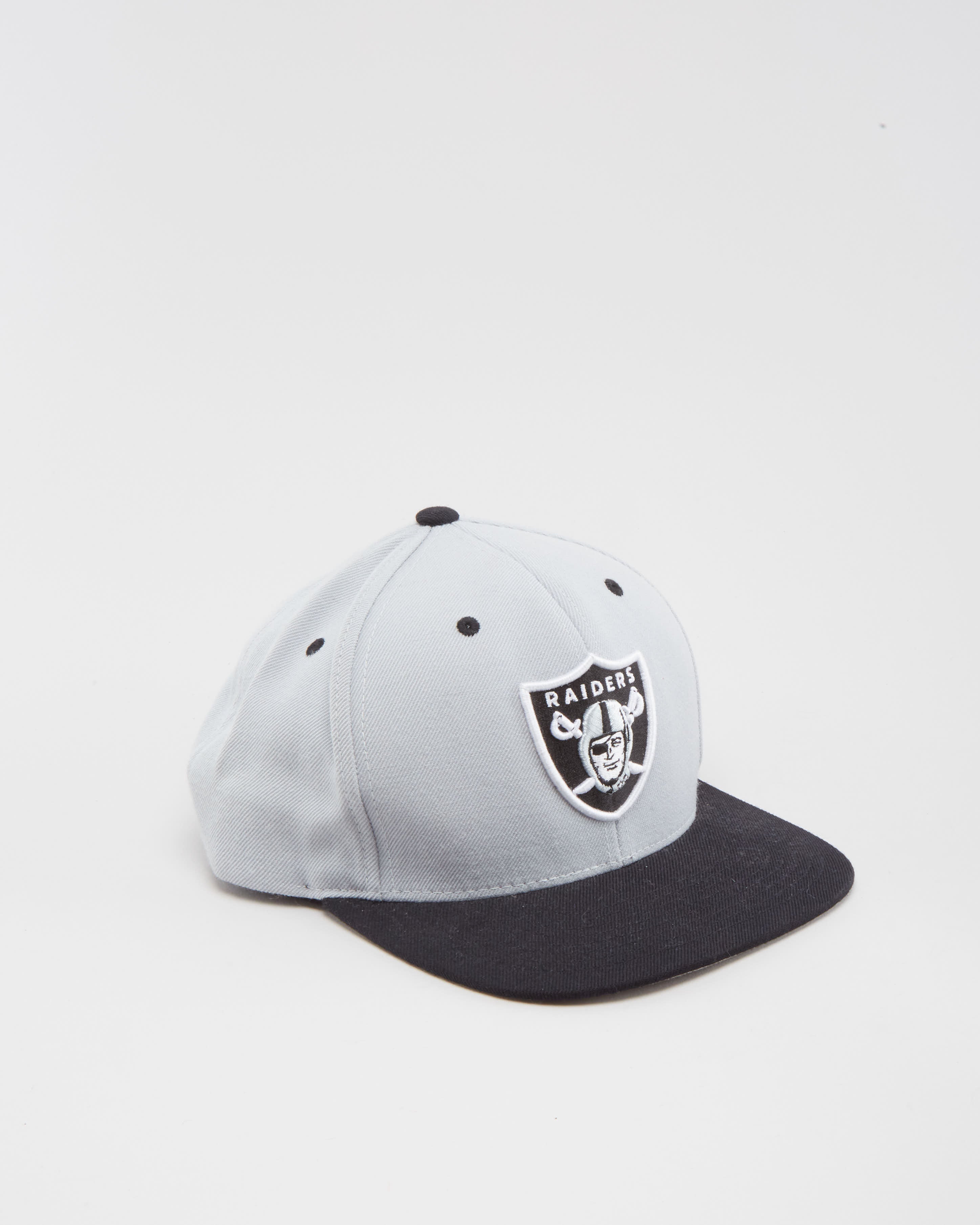 Las Vegas / Oakland Raiders NFL Mitchell &amp; Ness Grey / Black Snapback Cap