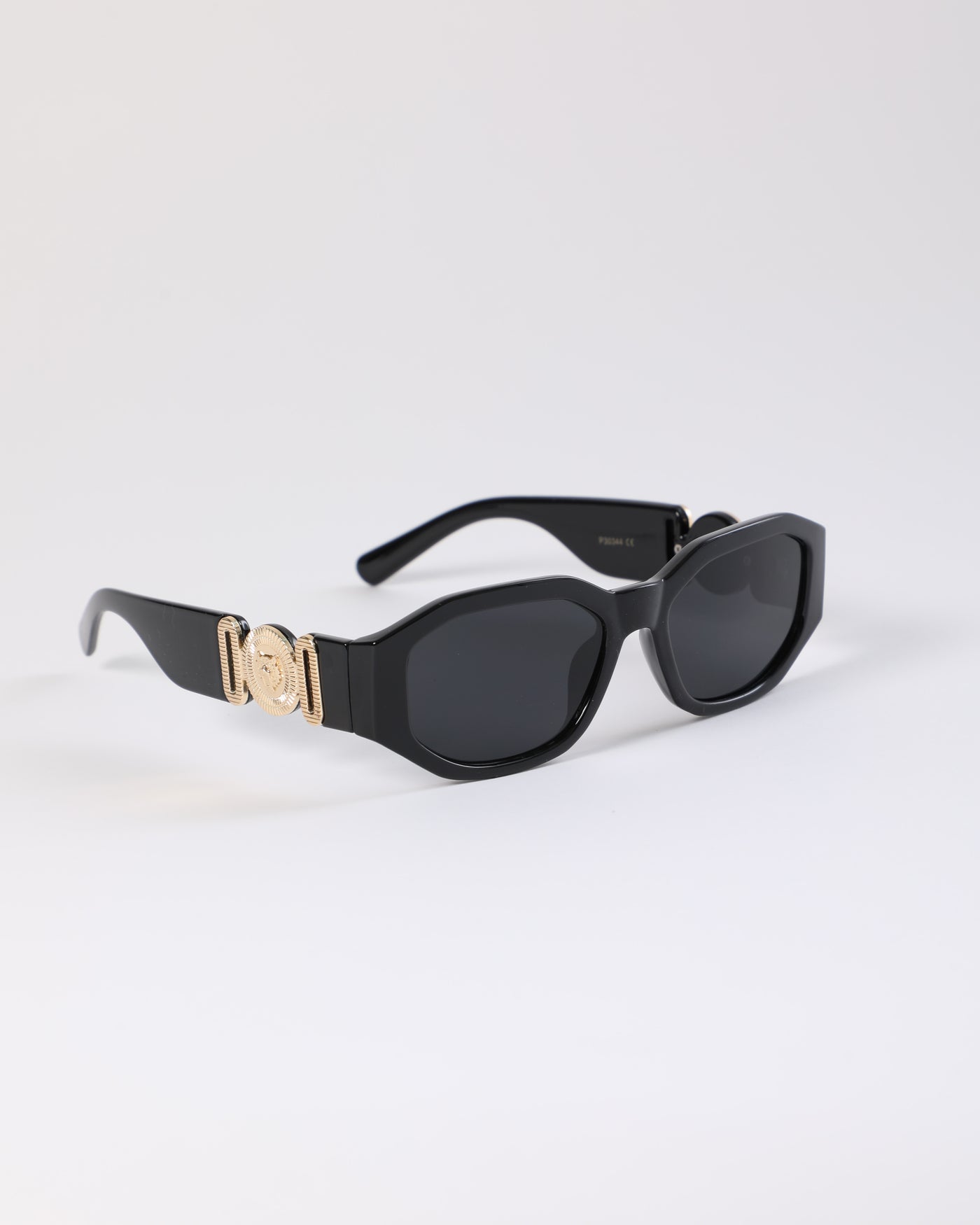 Mio Black Sunglasses