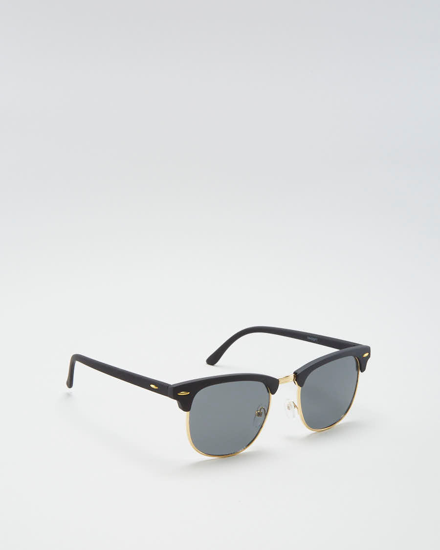 Zoe Matte Black / Black Lenses  Sunglasses