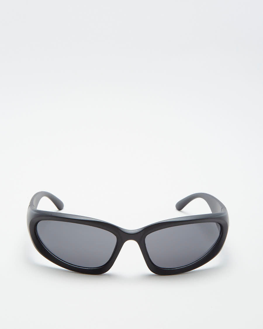 Millenial RV Black / Black Lenses Sunglasses