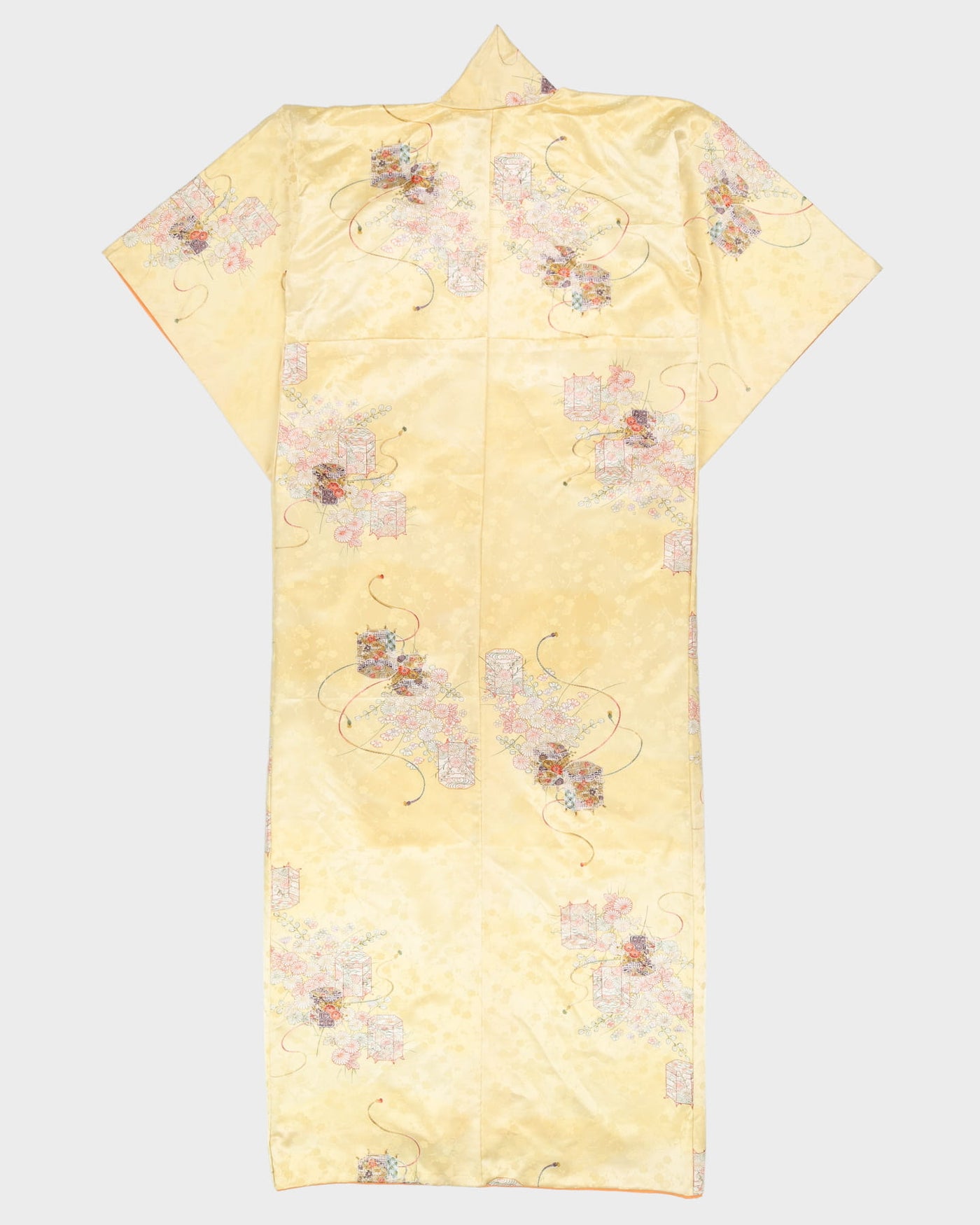 Yellow Floral Pattern Silk Kimono - L
