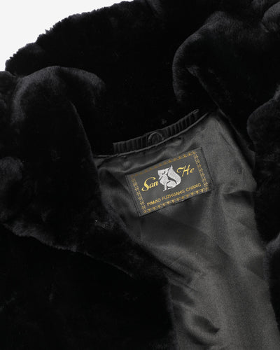 Black faux fur cape