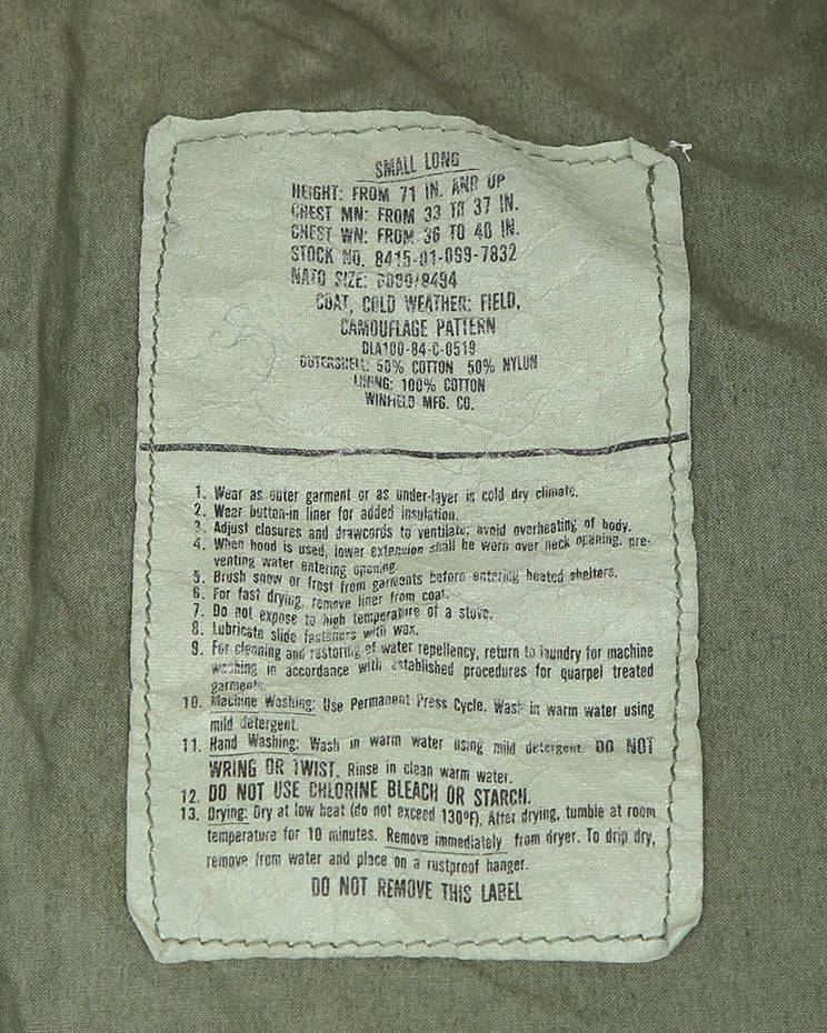 1984 Vintage US Army Woodland Camouflage M65 Field Jacket w/ Matching Liner - Med